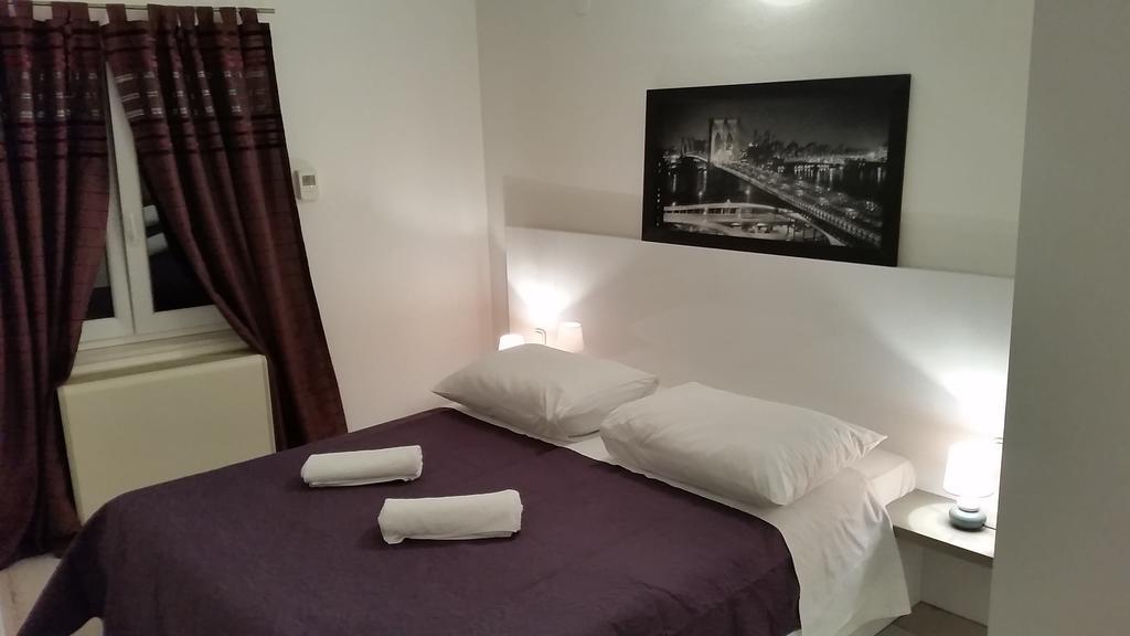 Apartments Silvija Primošten Εξωτερικό φωτογραφία