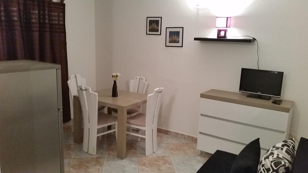 Apartments Silvija Primošten Εξωτερικό φωτογραφία