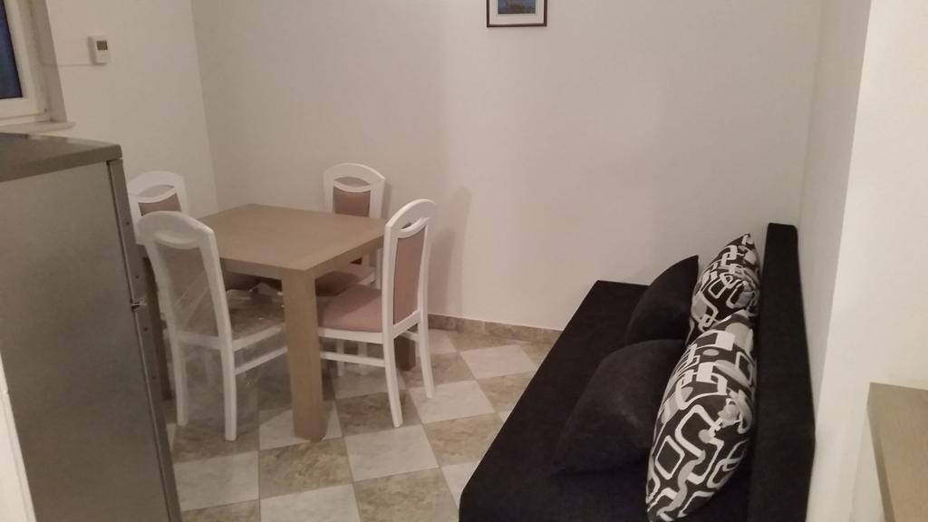 Apartments Silvija Primošten Εξωτερικό φωτογραφία