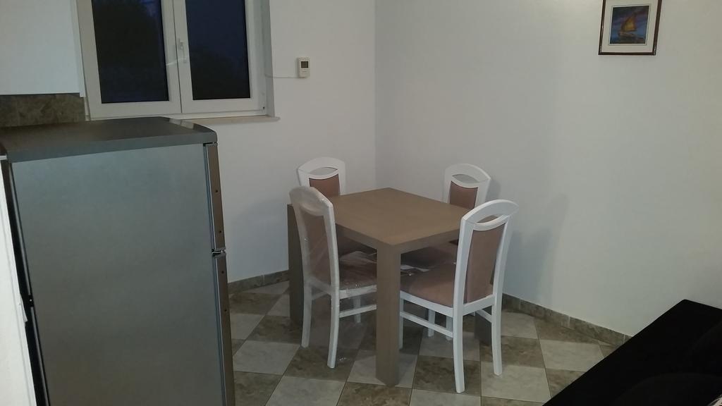 Apartments Silvija Primošten Εξωτερικό φωτογραφία