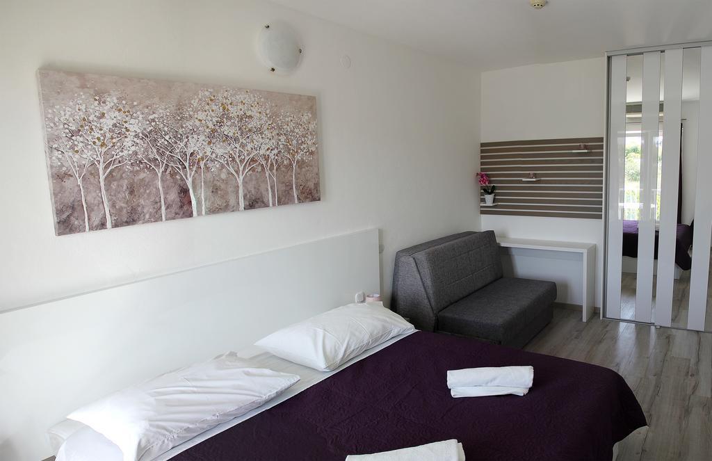 Apartments Silvija Primošten Εξωτερικό φωτογραφία